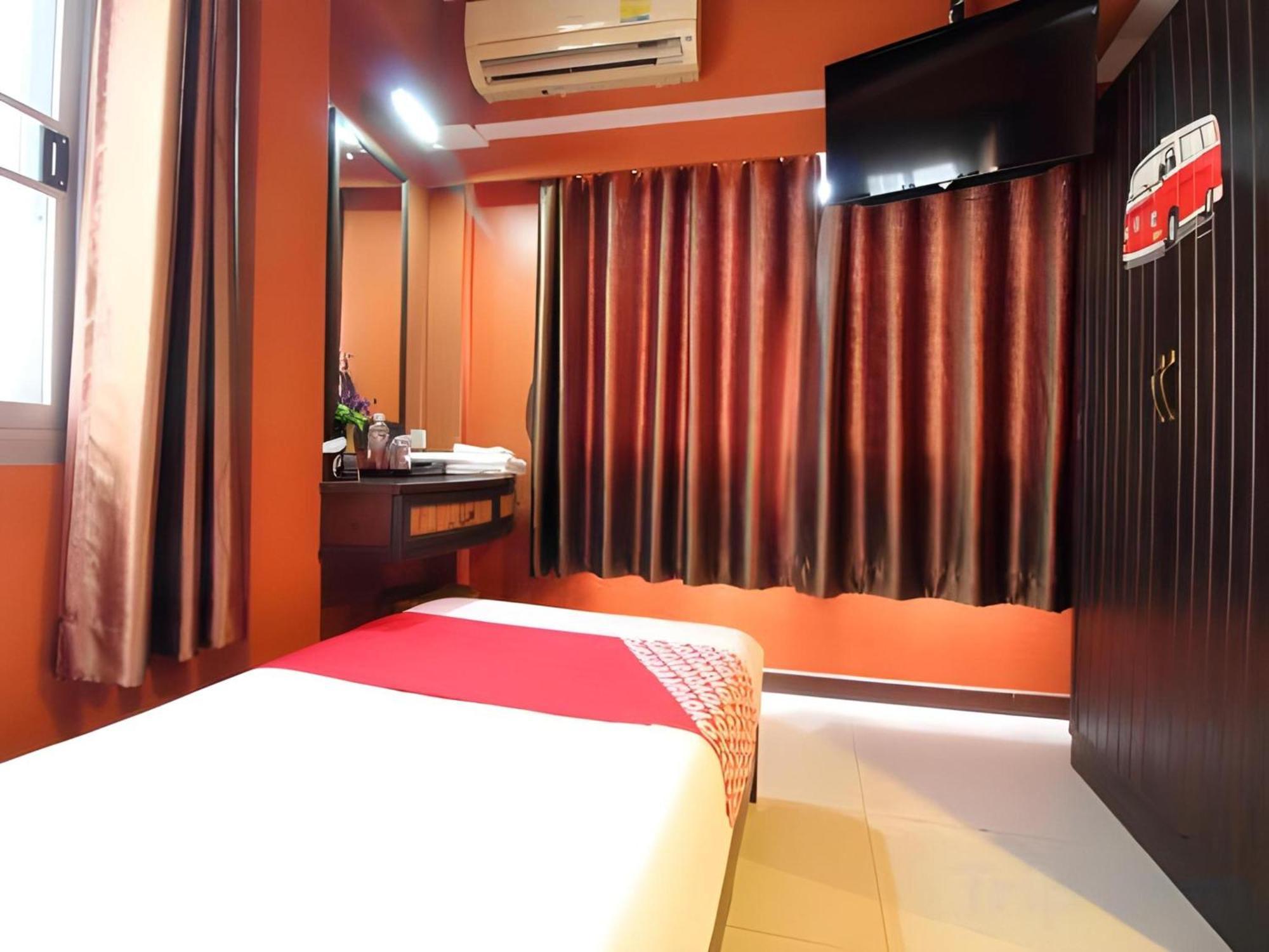 Pannee Lodge Khaosan - Sha Plus Bangkok Exterior photo